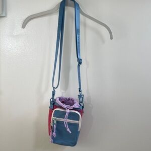 Thread Wallets Multicolor Waterbottle Aqua Sling Bag NWOT